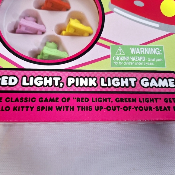 Hello Kitty brand, "Let's Play Kitty" Red light Pink Light board game. - Picture 9 of 11